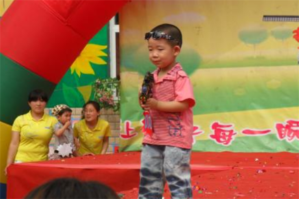 保定大風(fēng)車幼兒園加盟