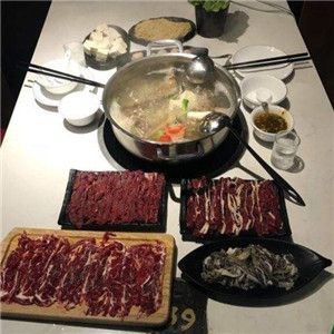 君牛莊牛肉火鍋加盟