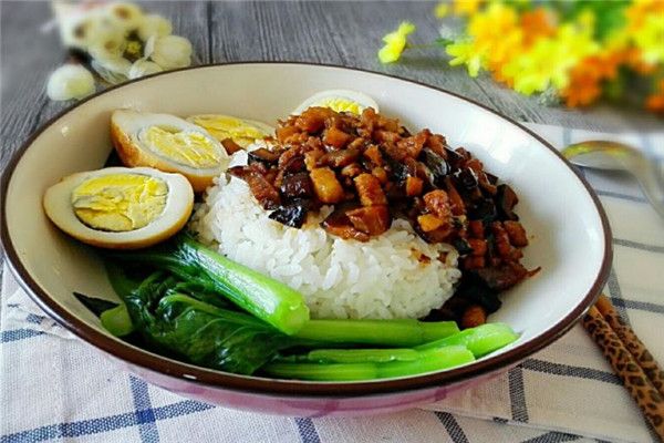 喜品鹵肉飯加盟