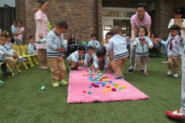 北大附屬實驗幼兒園加盟