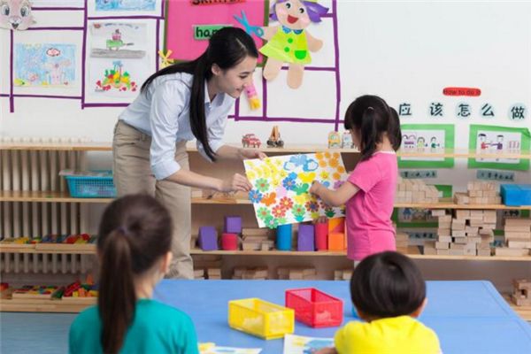 愛迪國際學校幼兒園加盟